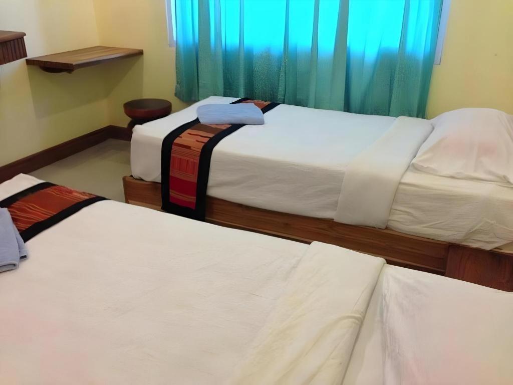 Lankham Hotel Paksze Kültér fotó