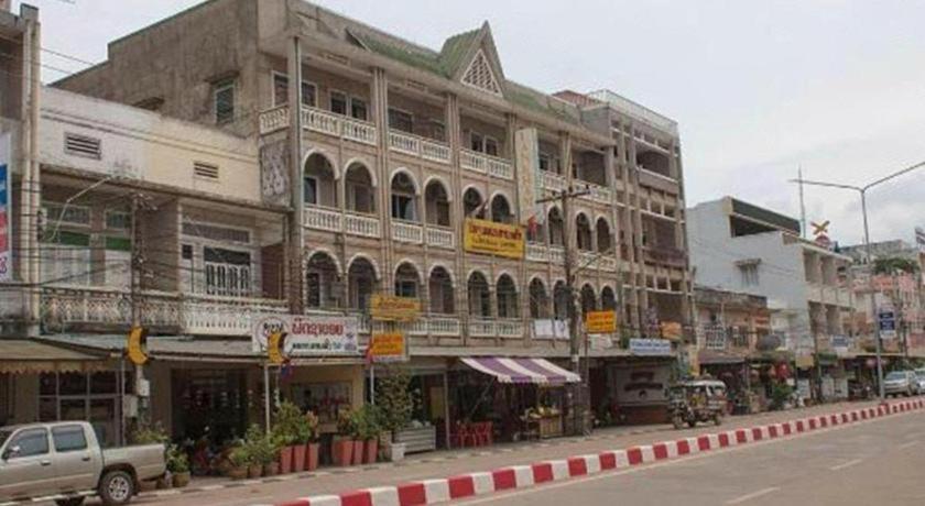 Lankham Hotel Paksze Kültér fotó