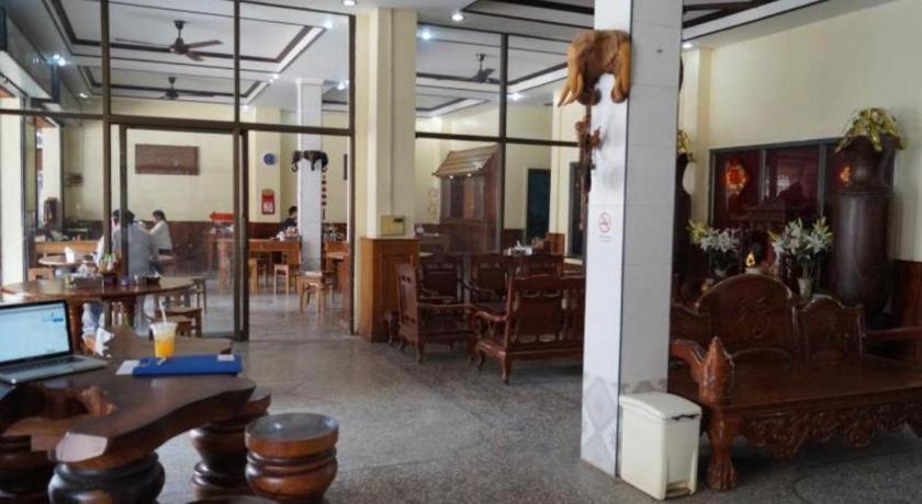 Lankham Hotel Paksze Kültér fotó
