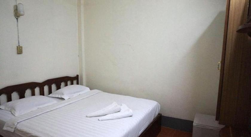 Lankham Hotel Paksze Kültér fotó