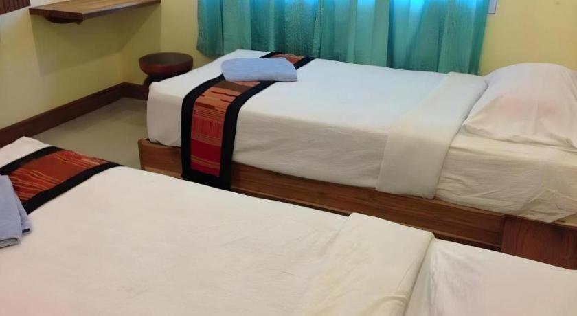 Lankham Hotel Paksze Kültér fotó