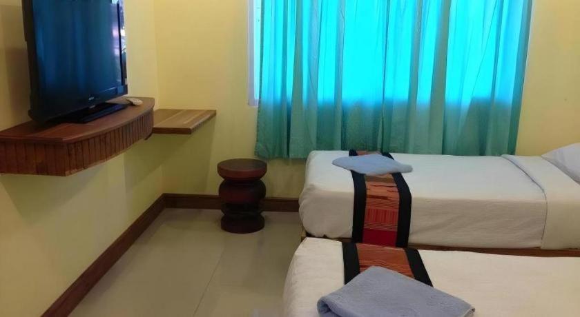 Lankham Hotel Paksze Kültér fotó